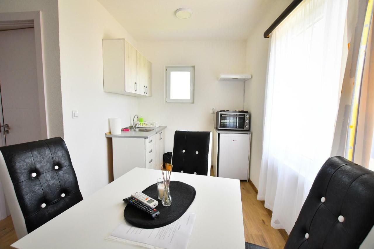 Vulsa Apartmani Cladova Exterior foto