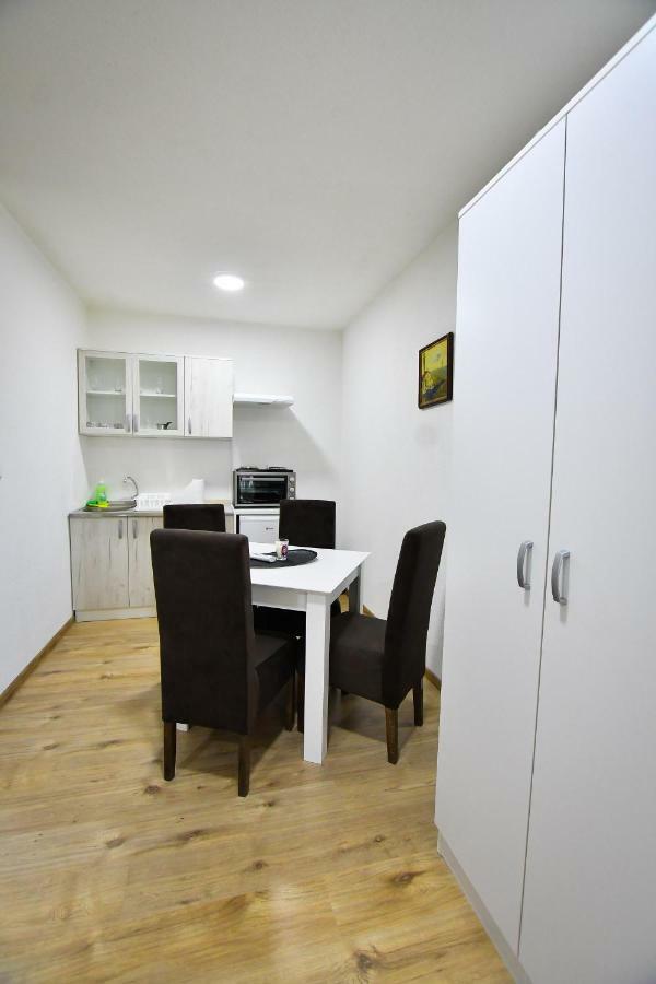 Vulsa Apartmani Cladova Exterior foto